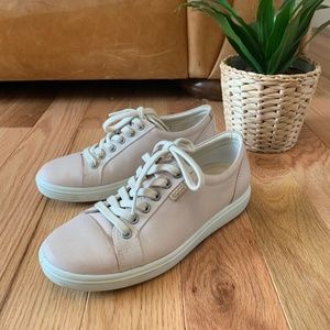 Ecco Soft & Sneakers